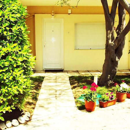 Villa Kiza Apartments Agía Triás Dış mekan fotoğraf