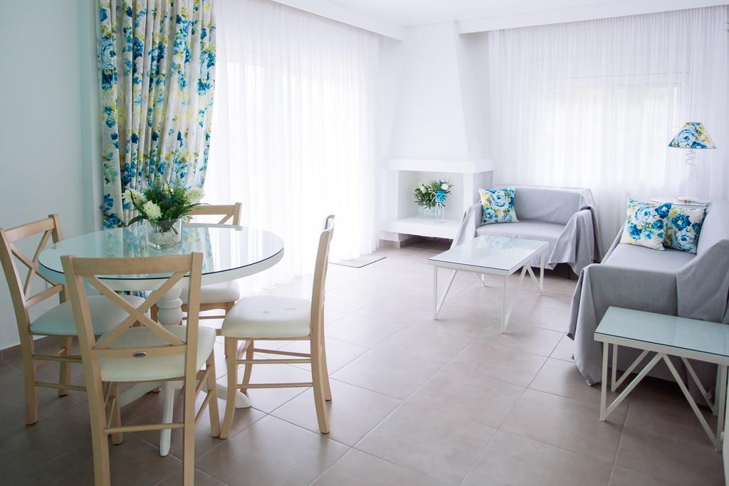 Villa Kiza Apartments Agía Triás Dış mekan fotoğraf