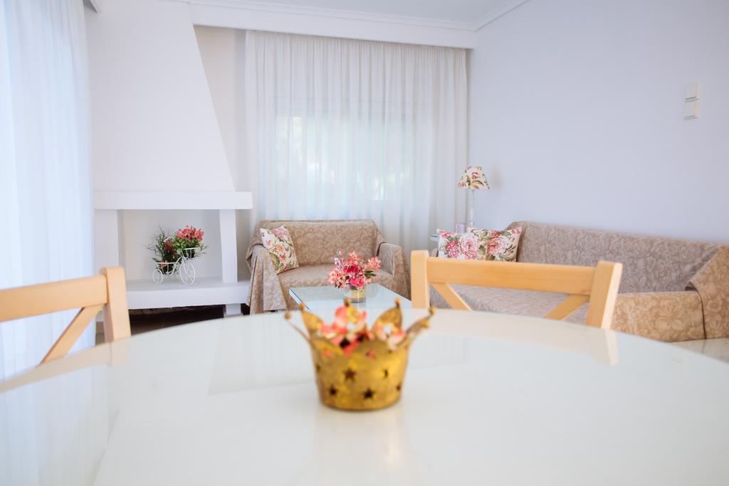 Villa Kiza Apartments Agía Triás Dış mekan fotoğraf