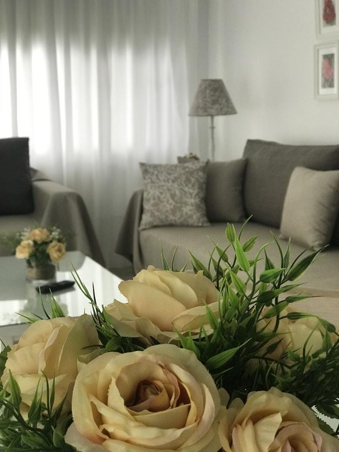 Villa Kiza Apartments Agía Triás Dış mekan fotoğraf